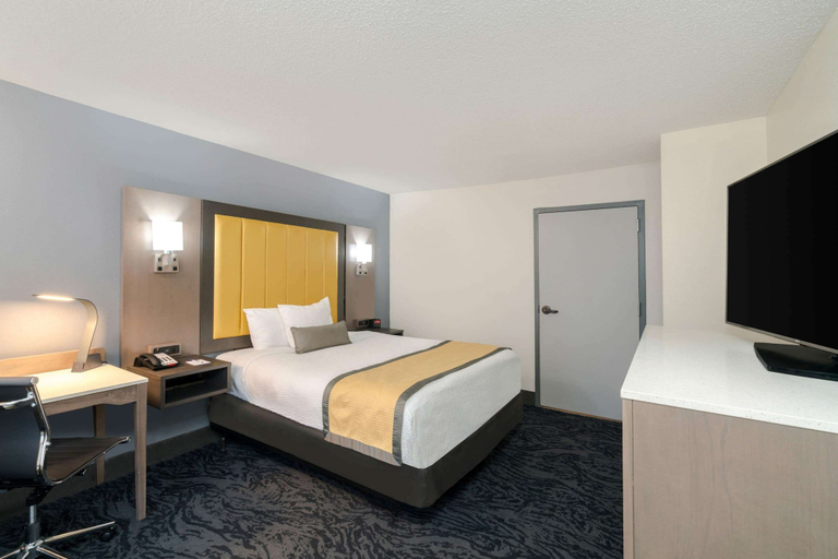 Bedroom 3, Baymont by Wyndham Franklin/Cool Springs, Williamson
