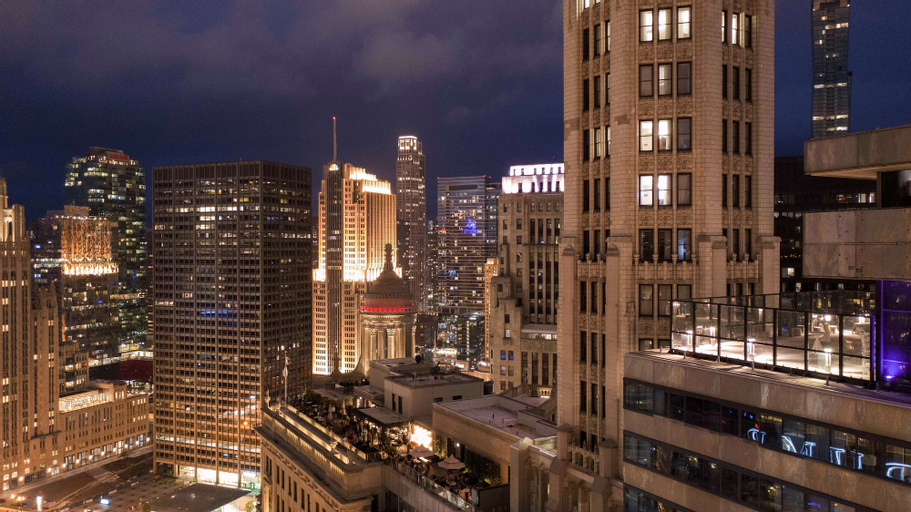 Exterior & Views 28