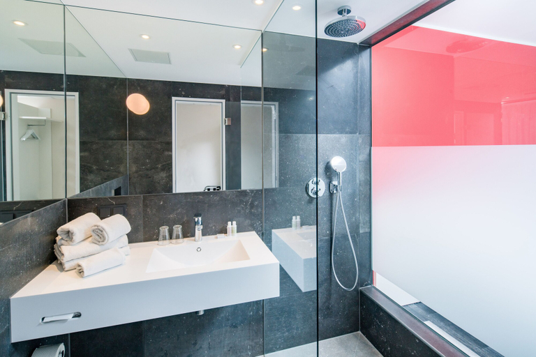 Bathroom 3, Cityhotel Am Thielenplatz, Region Hannover