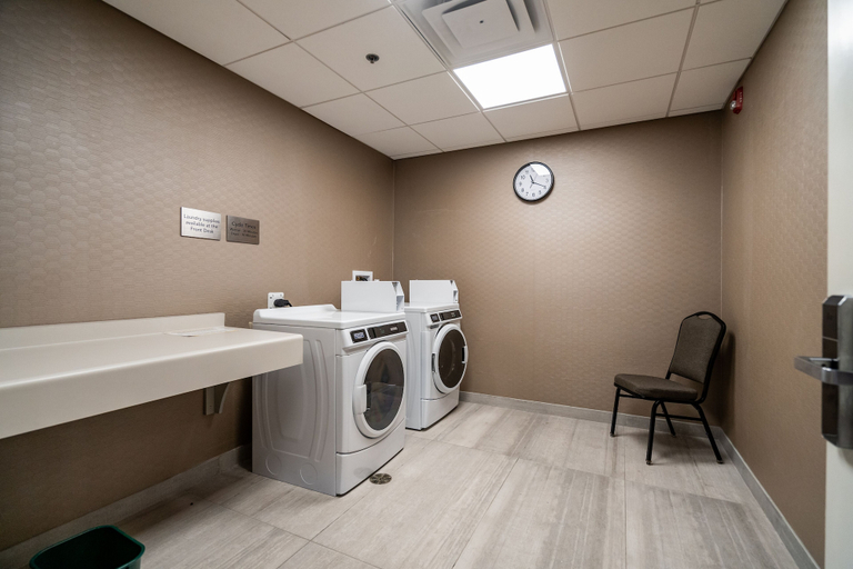 Bathroom 3, Courtyard by Marriott Burlington, Halton