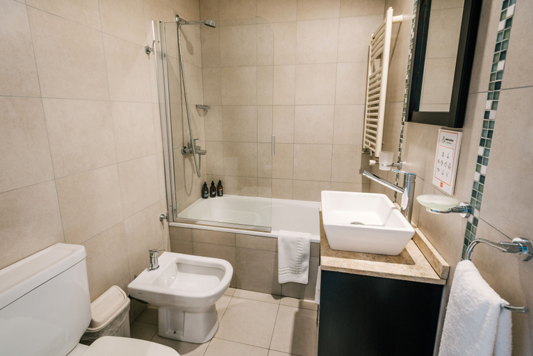 Bathroom 3, Departamentos La Vela, Ushuaia
