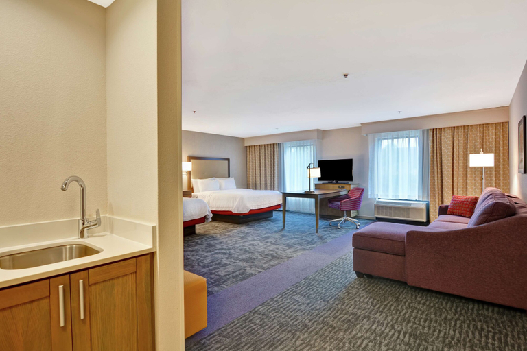 Bedroom 3, Hampton Inn & Suites Ashland, Ashland