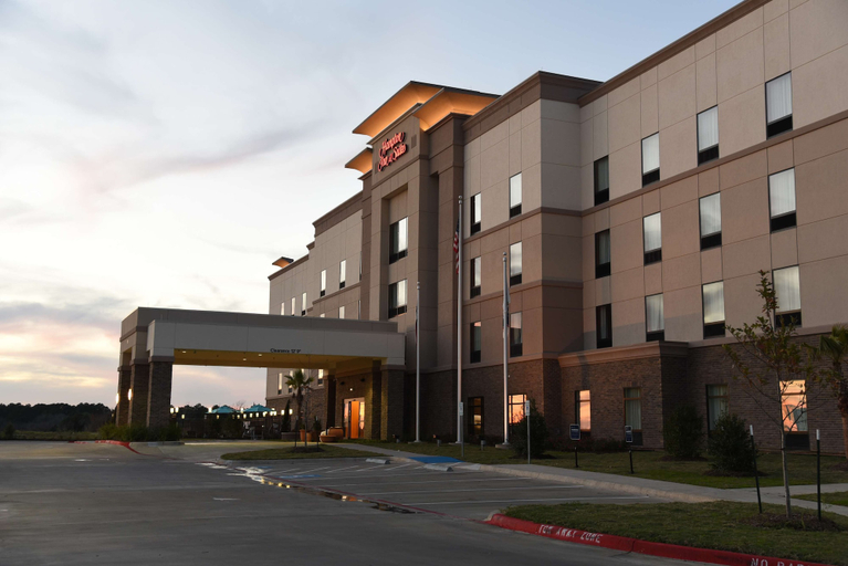 Exterior & Views 2, Hampton Inn & Suites Huntsville, Walker