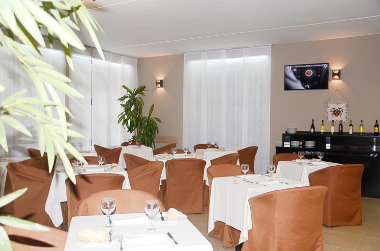 Food & Drinks 5, Green Hotel Motel, Varese