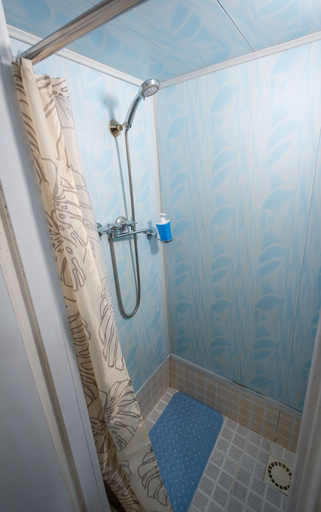 Bathroom 5, Apartment on Fontannaya 61a-18, Vladivostok gorsovet