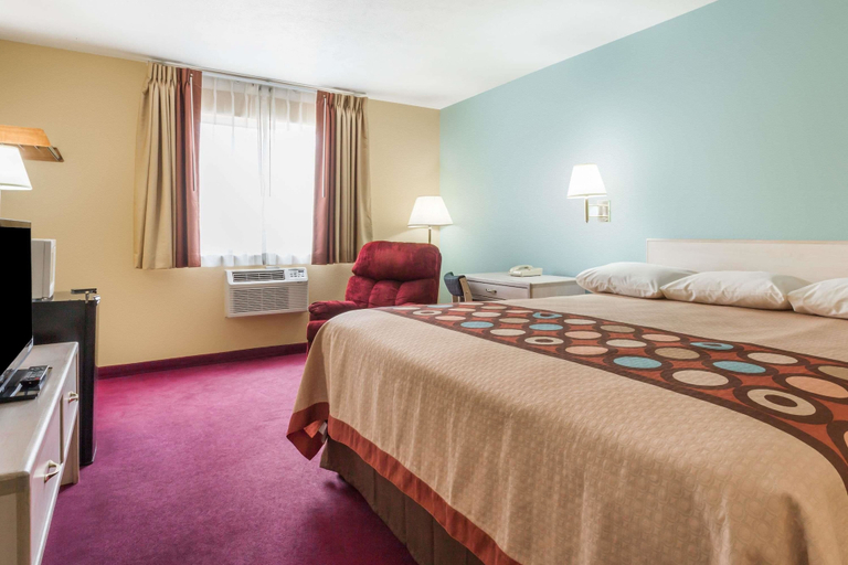 Bedroom 3, Super 8 by Wyndham Nephi, Juab