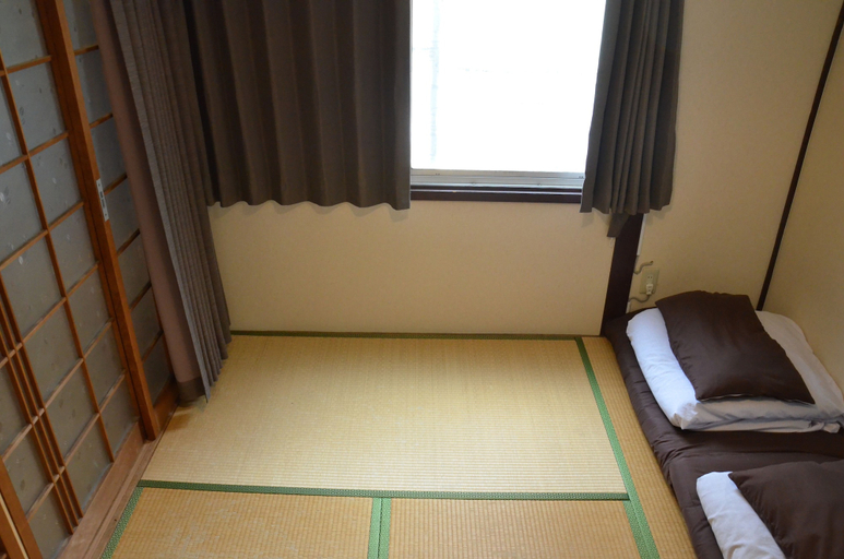 Bedroom 5, Peace House Abeno - Hostel, Osaka