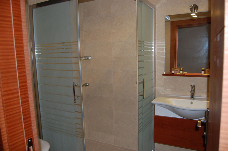 Bathroom 5, Selena Hotel, Selçuk
