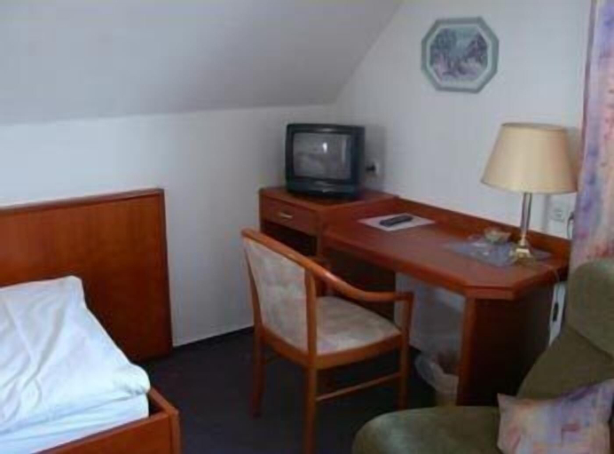 Bedroom 4, Hotel Walz, Paderborn
