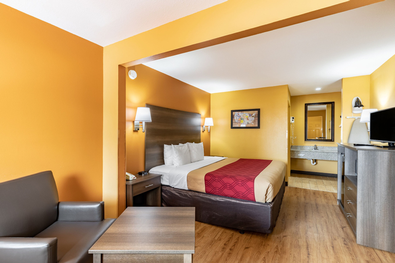 Bedroom 3, Econo Lodge Cumberland, Camden
