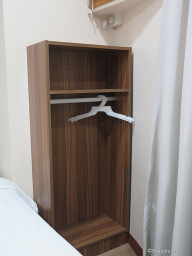 Bedroom 26