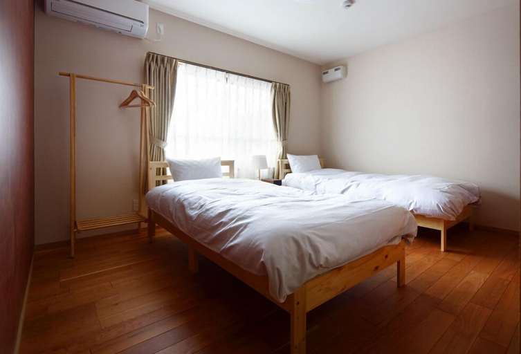 Bedroom 3, Yadoya TENKU - Hostel, Asago