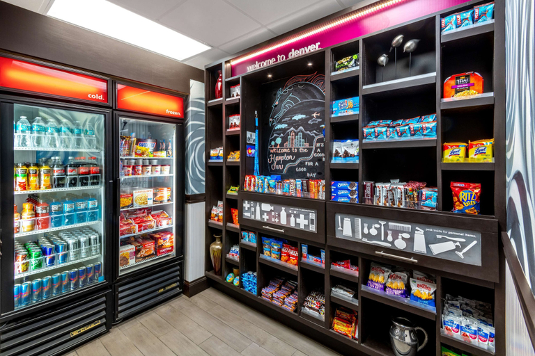 Food & Drinks 5, Hampton Inn Denver-International Airport, Denver