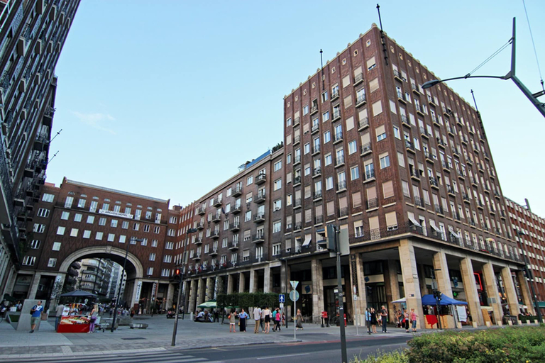 Exterior & Views 2, WOW City Hostel, Budapesti