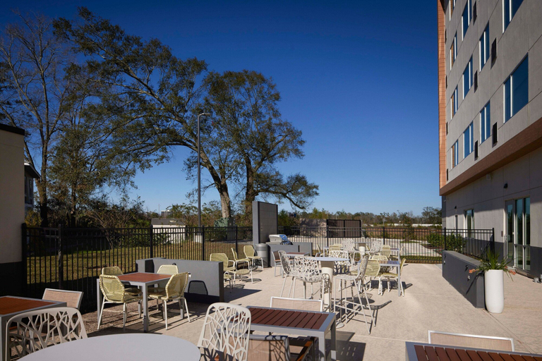 Food & Drinks 4, Element by Marriott Baton Rouge South, East Baton Rouge