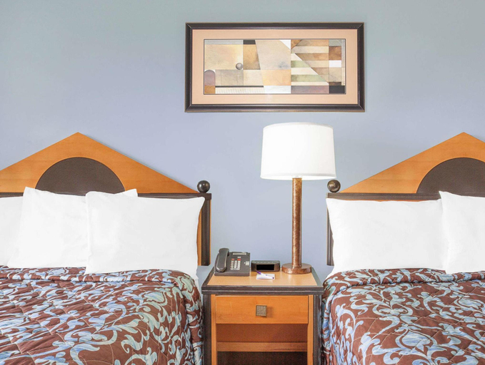 Bedroom 3, Belmont inn, Greater Sudbury