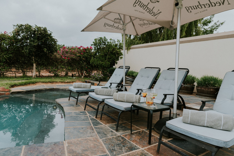 Sport & Beauty 2, CANA Vineyard Guesthouse, Cape Winelands