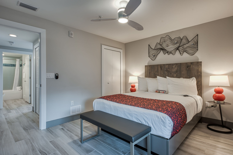 Bedroom 2, FUSION Resort Waterfront Suites, Pinellas