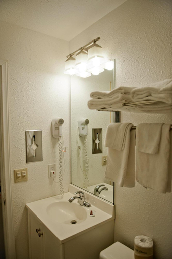 Bathroom 4, San Diego Downtown Lodge, San Diego