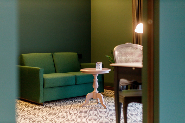 Bedroom 4, Hotel DeVille, Verona