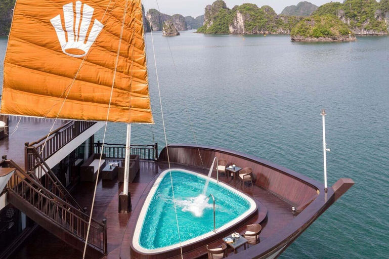 Sport & Beauty 2, Genesis Regal Cruise, Hạ Long