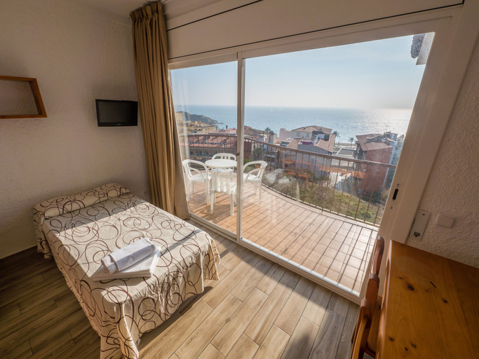 Bedroom 4, Apartaments AR Muntanya Mar, Girona