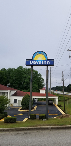 Exterior & Views 2, Days Inn by Wyndham Augusta / Fort Eisenhower, Richmond