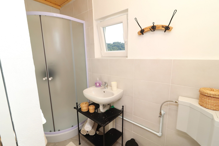 Bathroom 3, Greenside Cottage Lumi, Vela Luka