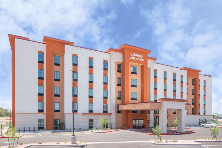 Exterior & Views 2, Hampton Inn & Suites Phoenix East Mesa, Maricopa