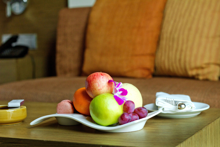 Food & Drinks 8