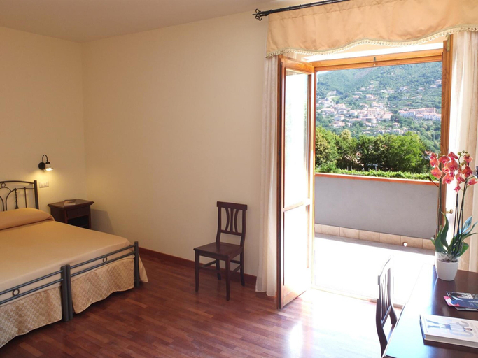 Bedroom 4, Villa Elisa, Napoli