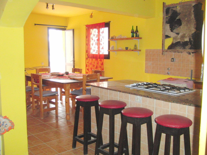 Food & Drinks, Villa Sarda, Sant Katrin