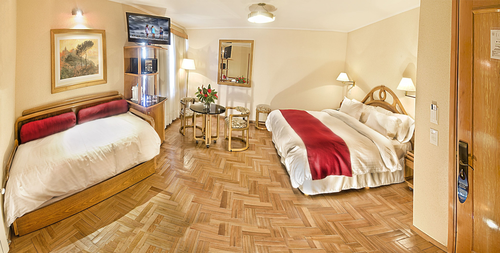 Bedroom 3, Hotel Cristal, Bariloche