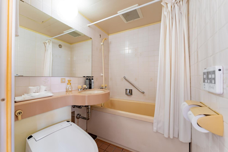 Bathroom 3, Oyama Palace Hotel, Oyama