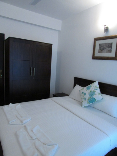 Room 4, Floriden Apartments, Nuwara Eliya