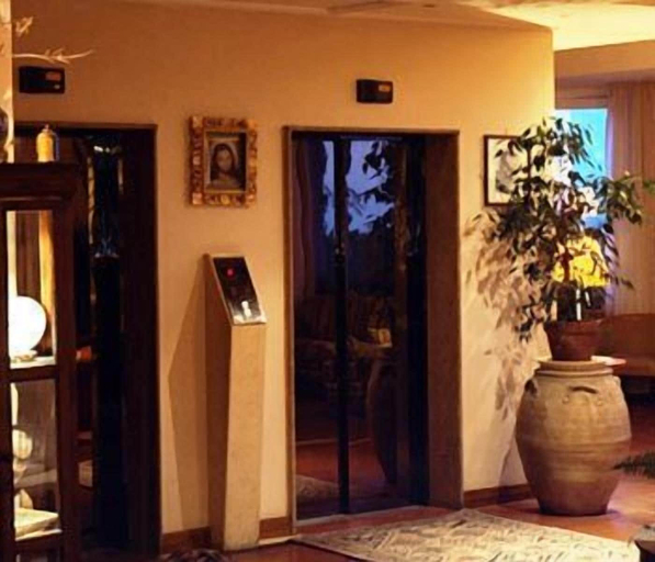 Others, Hotel Villa Eden, Foggia
