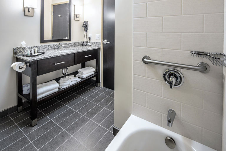 Bathroom 4, Sleep Inn & Suites Syracuse Airport, Onondaga
