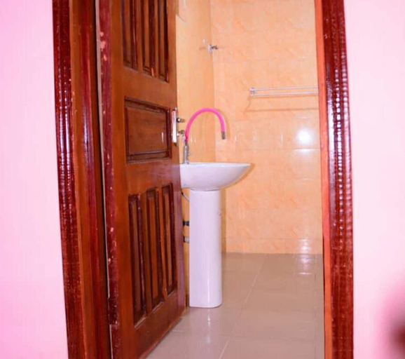 Bathroom 3, De Wise Hotel, IbadanSouth-West