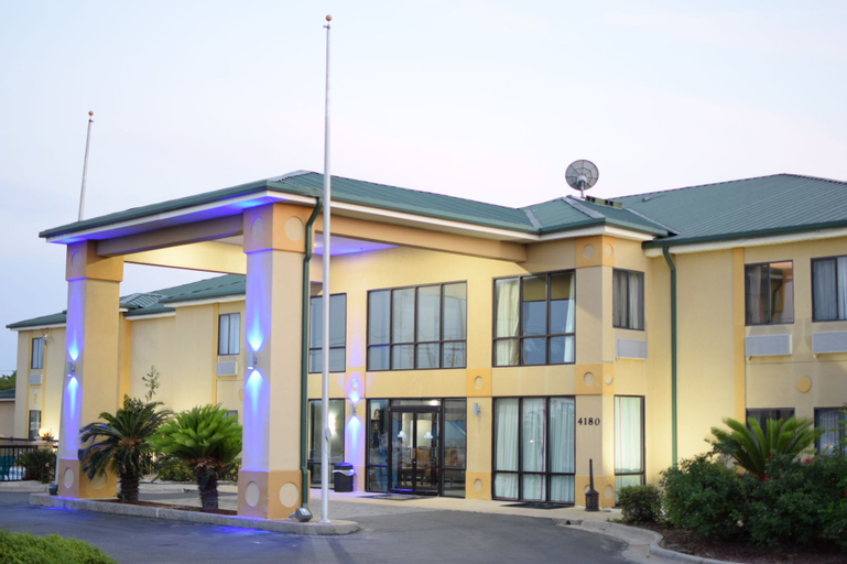 Days Inn by Wyndham Montgomery, Montgomery