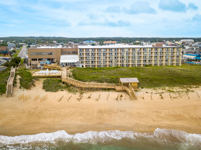 Exterior & Views 2, Ramada Plaza by Wyndham Nags Head Oceanfront, Dare