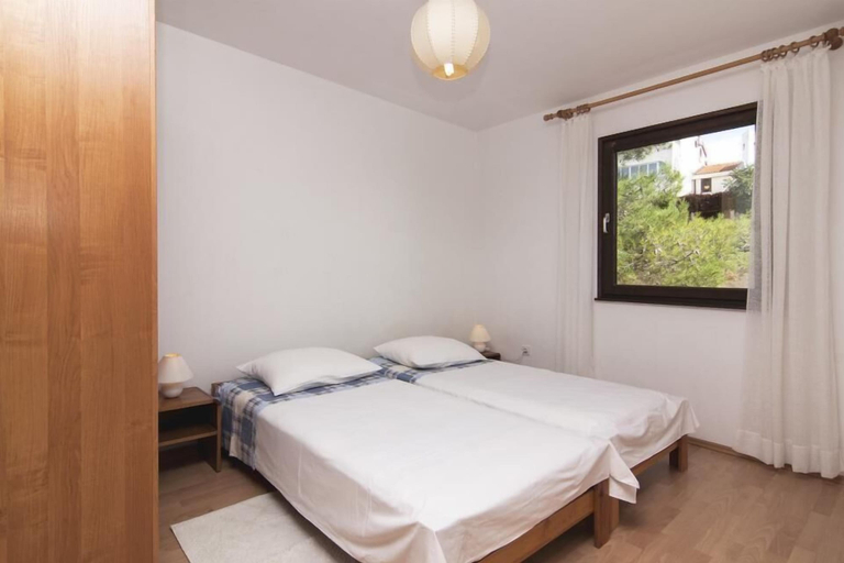 Bedroom 2, Apartments Eddi 66, Medulin