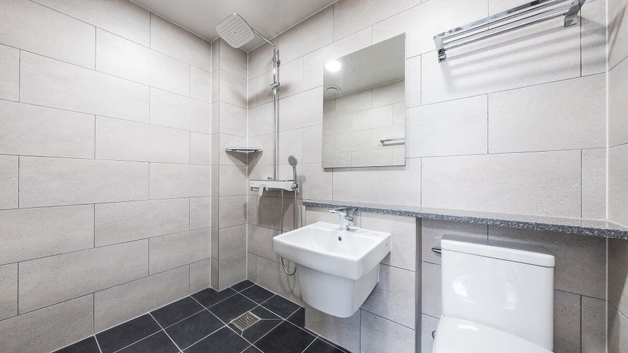 Bathroom 3, Key West Resort, Yeosu