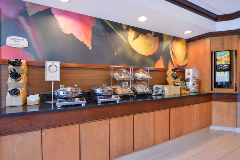 Food & Drinks 4, Fairfield Inn & Suites by Marriott White Marsh, Baltimore