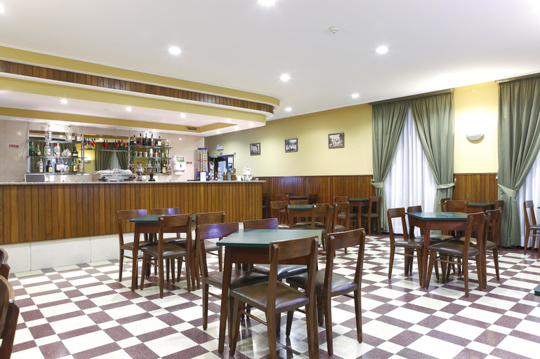 Food & Drinks 4, Domus Pacis Fatima Hotel, Ourém