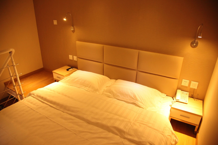 Bedroom 3, Fish Inn East Nanjing Road, Shanghai