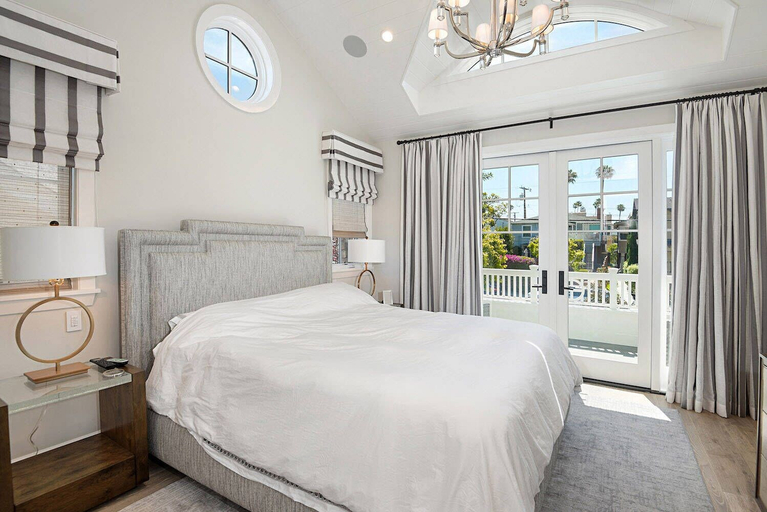 Bedroom 3, Dahlia Manor, Orange
