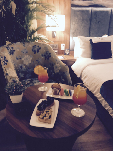 Bedroom 2, Gems Hotel, Beirut