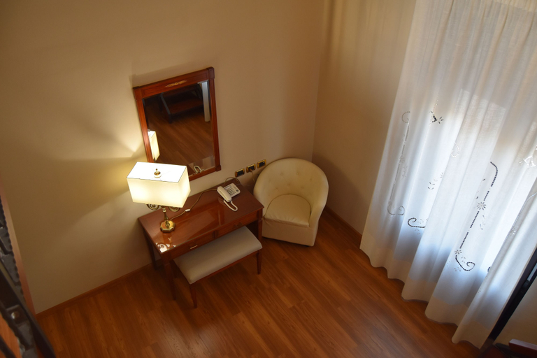 Bathroom 4, Hotel Centrum, Catania