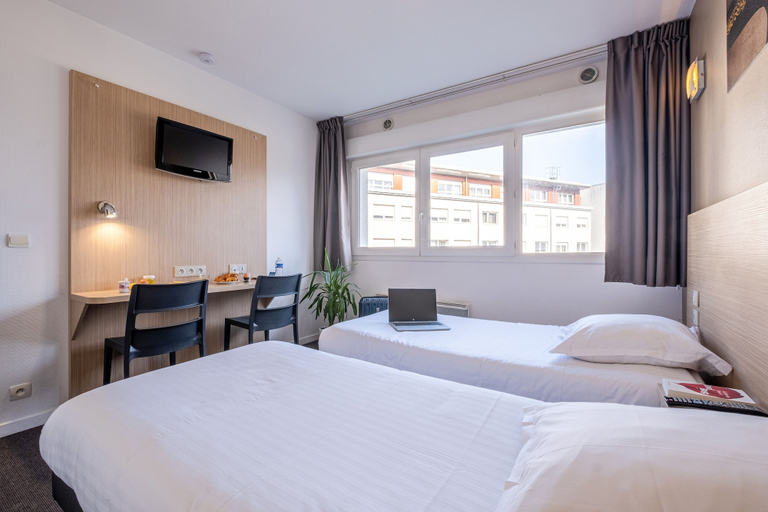Bedroom 3, Comfort Aparthotel Les Hauts d'Annecy, Haute-Savoie