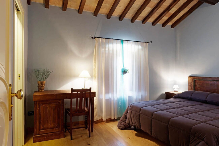 Bedroom 3, Castello di Baccaresca, Perugia